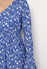 Born2be - Niebieska Asymetryczna Sukienka Midi Rozkloszowana z Siateczką Tivora. Kolor: niebieski. Typ sukienki: asymetryczne. Długość: midi #7