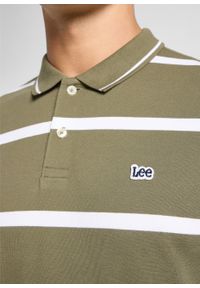Lee - MESKA KOSZULKA LEE PIQUE POLO MERCANTILE GREEN STRIPE 112363858. Typ kołnierza: polo #5