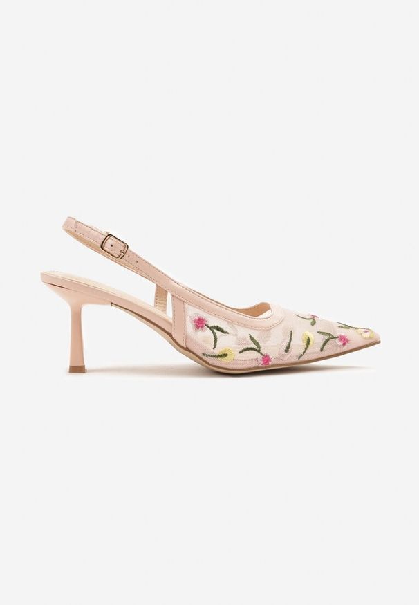 Born2be - Różowe Sandały Slingback na Obcasie Typu Klepsydra Zdobione Haftem Iveltewia. Okazja: na co dzień. Nosek buta: szpiczasty. Zapięcie: pasek. Kolor: różowy. Wzór: aplikacja, haft. Materiał: jeans, materiał. Obcas: na obcasie. Styl: casual. Wysokość obcasa: średni