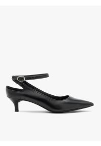Ryłko - Czarne czółenka na kaczuszce. Zapięcie: pasek. Kolor: czarny. Materiał: skóra. Obcas: na szpilce. Styl: street, elegancki. Wysokość obcasa: średni #1