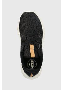 New Balance buty WROAVLK2 kolor czarny. Nosek buta: okrągły. Zapięcie: sznurówki. Kolor: czarny. Materiał: guma. Sport: fitness