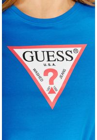 Guess - GUESS Niebieski t-shirt damski z dużym trójkątnym logo. Kolor: niebieski. Materiał: bawełna. Wzór: nadruk #5