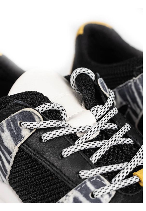 Geox Sneakersy "Topazio" | D02GDA01185 | Kobieta | Czarny. Nosek buta: okrągły. Kolor: czarny. Materiał: tkanina, skóra
