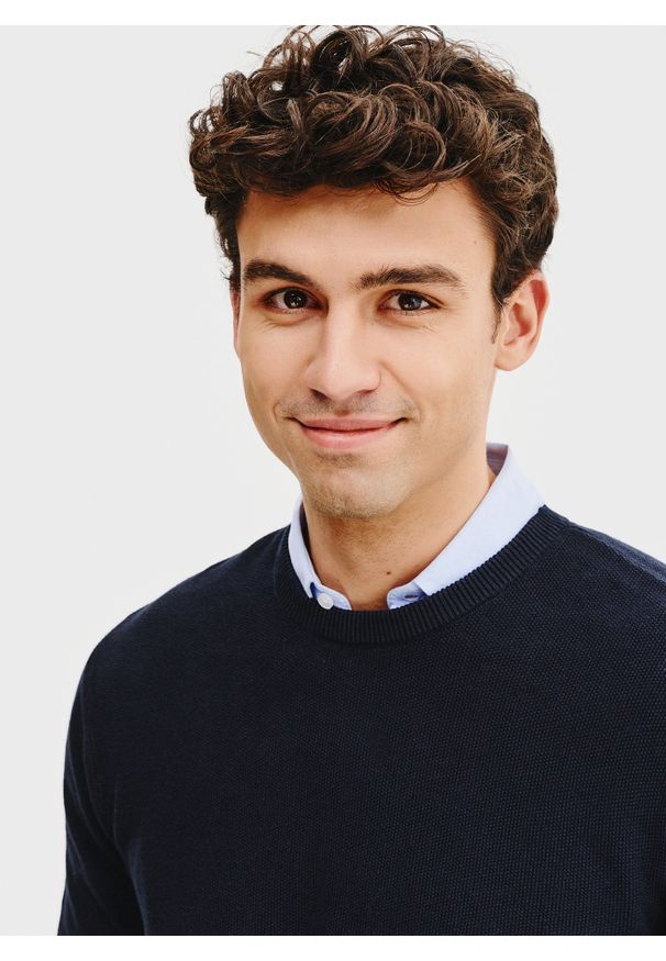 Pako Lorente - PAKO LORENTE – Granatowy sweter męski. Kolor: oliwkowy, niebieski. Materiał: bawełna. Wzór: gładki. Sezon: wiosna