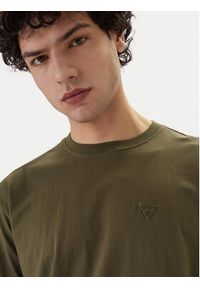 Guess T-Shirt F6GI11 K8HM4 Khaki Regular Fit. Kolor: brązowy. Materiał: bawełna #2