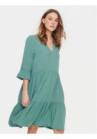 Saint Tropez Sukienka codzienna 30510220 Zielony Casual Fit. Okazja: na co dzień. Kolor: zielony. Materiał: wiskoza. Typ sukienki: proste. Styl: casual