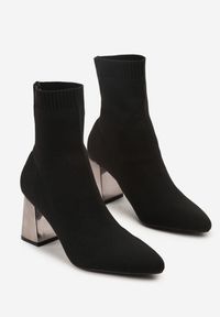Born2be - Czarne Botki Vices ze Skarpetkową Cholewką na Metalicznym Słupku Wadvira. Okazja: na co dzień. Zapięcie: bez zapięcia. Kolor: czarny. Materiał: jeans. Szerokość cholewki: normalna. Obcas: na słupku. Styl: casual, elegancki #5