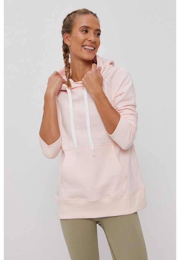 Under Armour - Bluza. Okazja: na co dzień. Typ kołnierza: kaptur. Kolor: różowy. Materiał: dzianina. Długość rękawa: długi rękaw. Długość: długie. Styl: casual