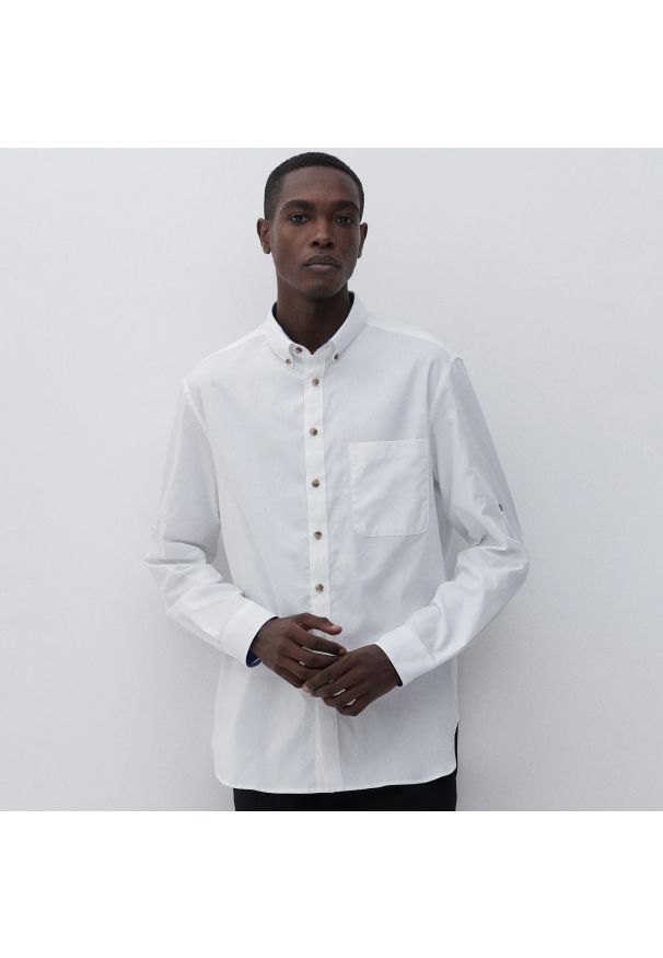 Reserved - Koszula ze strukturalnej tkaniny - Biały. Kolor: biały. Materiał: tkanina