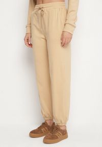 Born2be - Ciemnobeżowy Komplet Dresowy Bluza z Kapturem i Kangurową Kieszenią i Spodnie Liriela. Kolor: beżowy. Materiał: dresówka #6