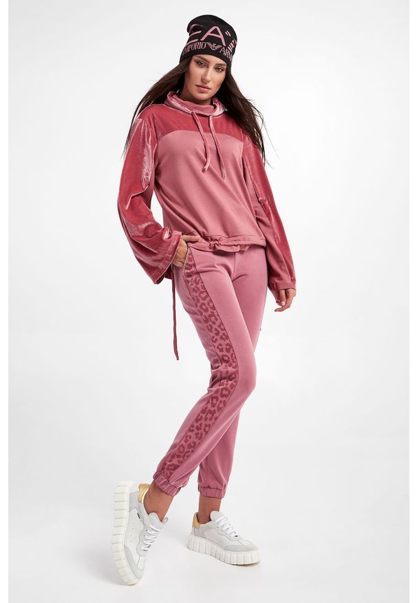 EA7 Emporio Armani - Bluza dresowa damska EA7 EMPORIO ARMANI. Typ kołnierza: golf. Materiał: welur, dresówka