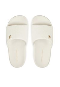 TOMMY HILFIGER - Tommy Hilfiger Klapki Platform Monogram Poolslide FW0FW08526 Biały. Kolor: biały. Materiał: skóra. Obcas: na platformie #6