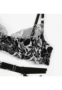 Intica - Komplet bielizny z wycięciami na romantyczne wieczory Violetta. Kolor: czarny. Materiał: materiał #7