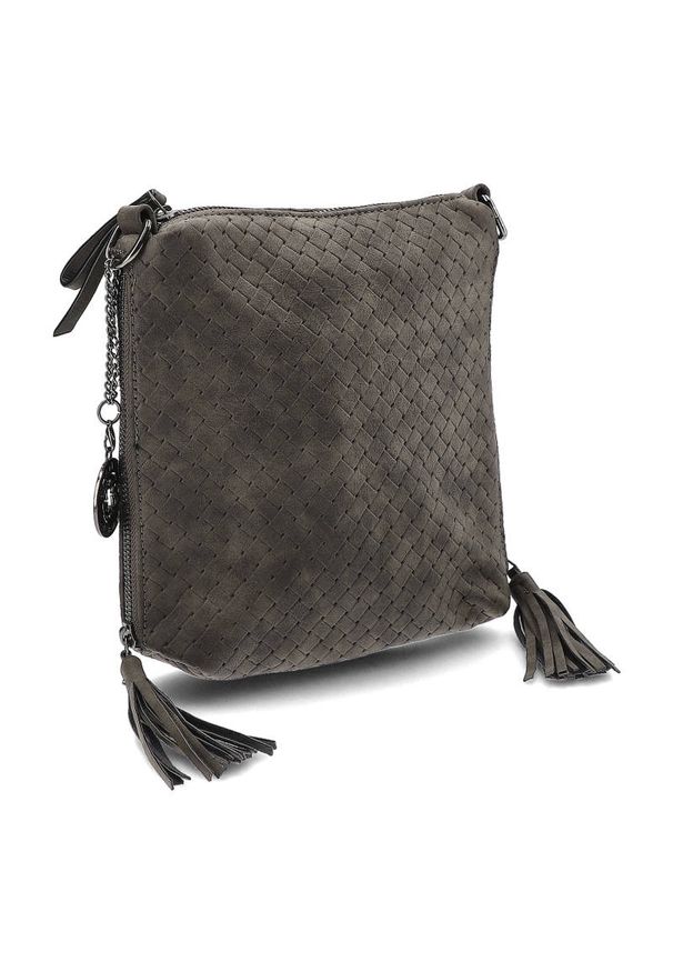 Brązowa Torebka Chantal Firenze Damska Listonoszka. Kolor: brązowy. Wzór: aplikacja. Dodatki: z frędzlami. Materiał: skórzane. Styl: rockowy, boho. Rodzaj torebki: na ramię