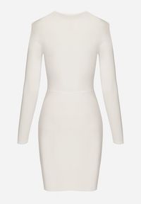 Born2be - Biała Dopasowana Sukienka Mini z Kwadratowym Dekoltem Iceria. Typ kołnierza: dekolt kwadratowy. Kolor: biały. Długość: mini #6