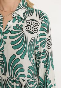 Born2be - Zielono-Biała Sukienka z Wiskozy z Podpinanymi Rękawami Zapinana na Guziki z Falbanką Kiosara. Typ kołnierza: dekolt w serek. Kolor: zielony. Materiał: wiskoza. Sezon: wiosna, lato. Styl: elegancki, klasyczny #3