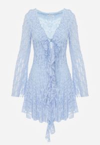 Renee - Niebieska Eteryczna Sukienka z Koronki z Falbankami i Wiązaniem Dianatta. Okazja: na co dzień. Typ kołnierza: kołnierz z falbankami. Kolor: niebieski. Materiał: koronka. Wzór: koronka. Styl: casual, elegancki, boho #2