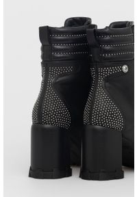 Karl Lagerfeld Botki skórzane damskie kolor czarny na słupku. Nosek buta: okrągły. Zapięcie: sznurówki. Kolor: czarny. Materiał: skóra. Obcas: na słupku. Wysokość obcasa: średni
