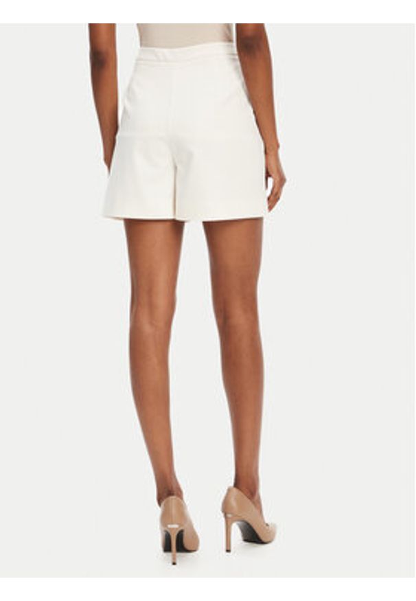 Marciano Guess Szorty materiałowe 5GGD19 7311A Biały Regular Fit. Kolor: biały. Materiał: bawełna