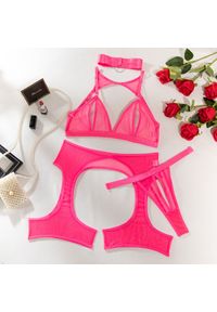 Intica - Komplet bielizny z wycięciami na romantyczne wieczory Bristol. Kolor: różowy. Materiał: materiał #1