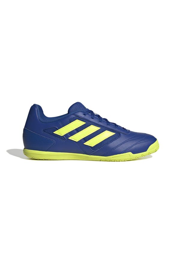 Buty halowe do piłki nożnej Adidas Super Sala 2. Kolor: niebieski, wielokolorowy, żółty. Materiał: syntetyk, kauczuk. Szerokość cholewki: normalna. Sport: piłka nożna