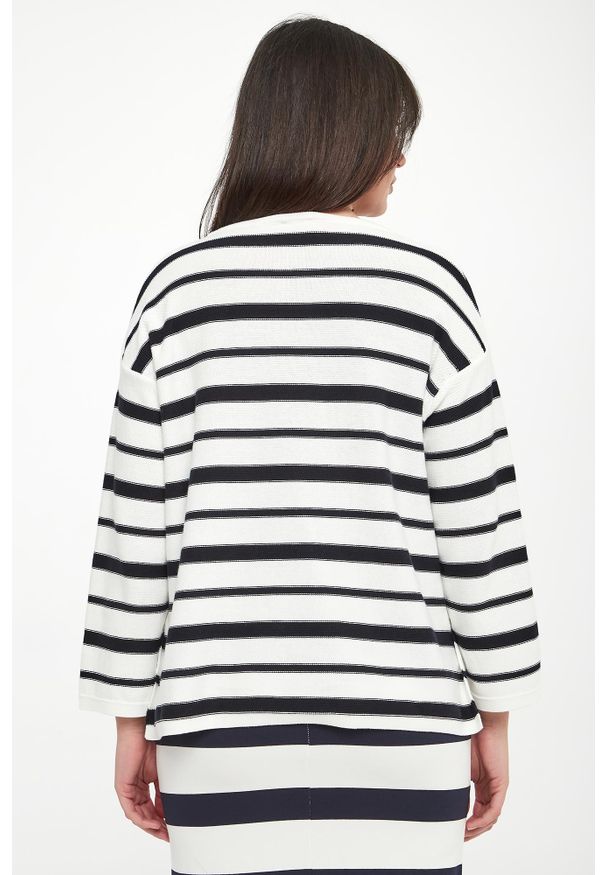 Sweter damski w paski Locusta MM. Wzór: paski