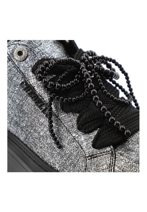 CheBello - Sneakersy damskie Chebello, skórzane na grubej podeszwie z ozdobą sznurowane z okrągłym noskiem, czarno-srebrne, 4658-531-000-PSK-S332. Nosek buta: okrągły. Zapięcie: sznurówki. Kolor: czarny. Materiał: skóra. Szerokość cholewki: normalna. Wzór: aplikacja. Obcas: na platformie. Styl: elegancki, sportowy