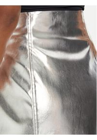 Guess Spódnica z imitacji skóry W4YD71 WGAP0 Srebrny Regular Fit. Kolor: srebrny. Materiał: syntetyk