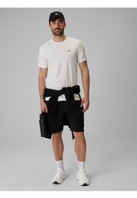 4f - 4F Spodenki dresowe cargo męskie - czarne XL. Kolor: czarny. Materiał: dresówka #1