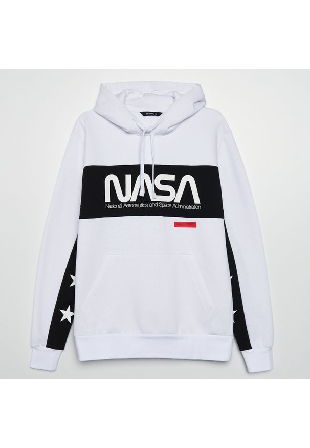 Cropp - Bluza z kapturem NASA - Biały. Typ kołnierza: kaptur. Kolor: biały