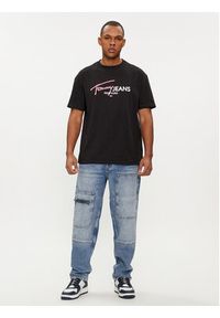 Tommy Jeans T-Shirt Spray Pop Color DM0DM18572 Czarny Regular Fit. Kolor: czarny. Materiał: bawełna #5
