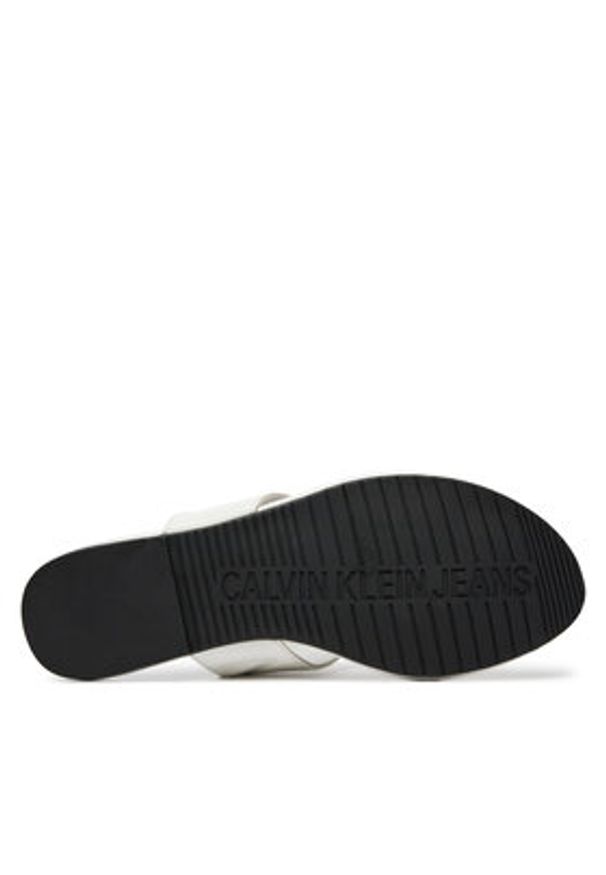 Calvin Klein Jeans Japonki Flat Sandal Slide Toepost Mg Met YW0YW01342 Biały. Kolor: biały. Materiał: skóra