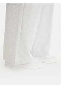 TOMMY HILFIGER - Tommy Hilfiger Spodnie dresowe UW0UW06180 Szary Wide Leg. Kolor: szary. Materiał: bawełna #2