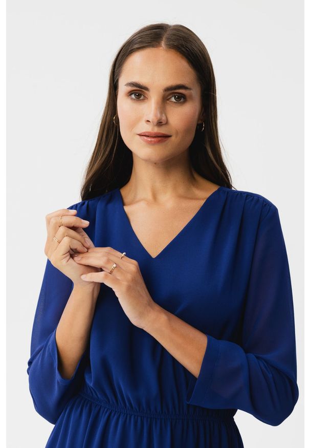 Stylove - Elegancka zwiewna sukienka szyfonowa wizytowa chaber. Okazja: na randkę. Materiał: szyfon. Typ sukienki: oversize. Styl: wizytowy, elegancki