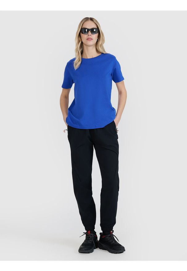 4f - 4F T-shirt oversize z nadrukiem damski - niebieski XXL. Okazja: na co dzień. Kolor: niebieski. Materiał: jersey, bawełna, dzianina. Długość rękawa: krótki rękaw. Długość: krótkie. Wzór: nadruk. Styl: sportowy, klasyczny, casual