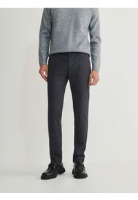 Reserved - Spodnie chino slim fit - czarny. Kolor: czarny. Materiał: tkanina, bawełna