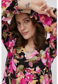 Vero Moda Bluzka damska kolor różowy w kwiaty. Okazja: na co dzień. Kolor: różowy. Materiał: tkanina, materiał, wiskoza. Wzór: kwiaty. Styl: casual #3