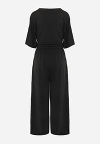 Born2be - Czarny Elegancki Kombinezon Nietoperzowy z Wiskozą z Marszczeniem w Talii Wentina. Kolor: czarny. Materiał: wiskoza. Styl: elegancki #7