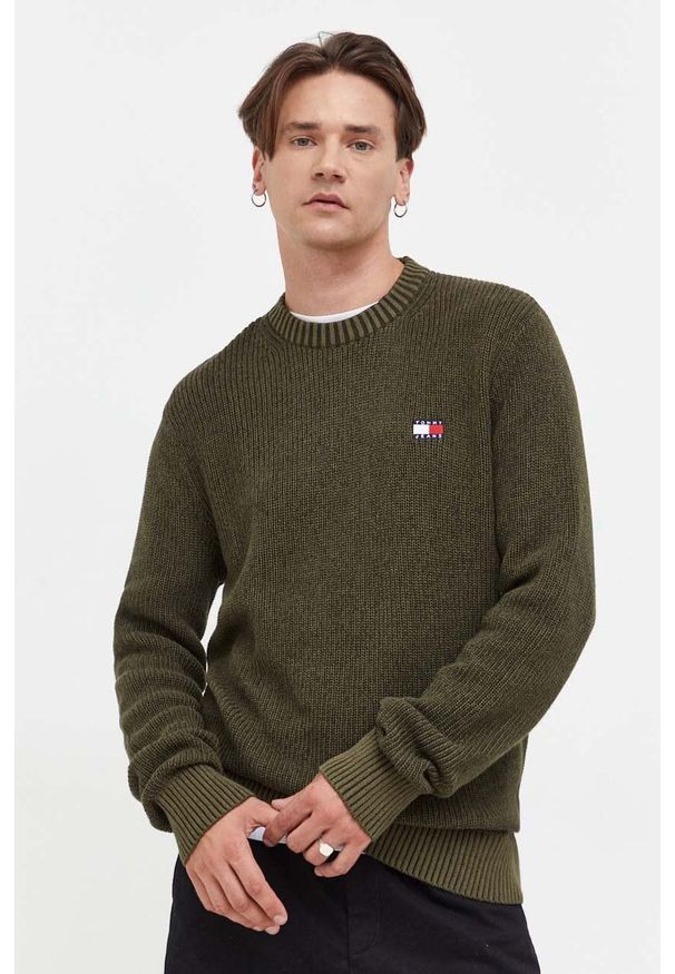 Tommy Jeans sweter bawełniany kolor zielony. Kolor: zielony. Materiał: bawełna. Wzór: aplikacja. Styl: klasyczny