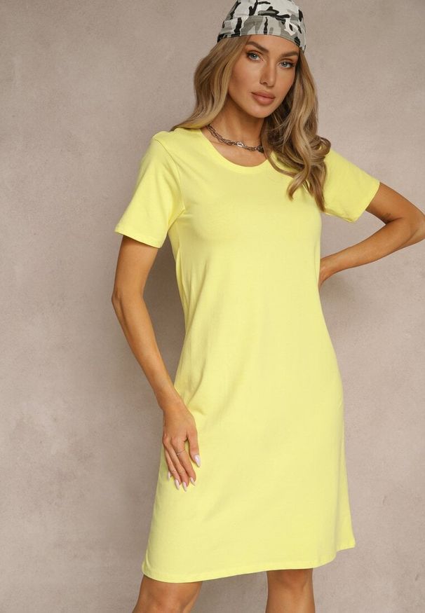 Renee - Żółta Sukienka z Bawełny o T-shirtowym Fasonie Niliora. Okazja: na co dzień. Kolor: żółty. Materiał: bawełna. Typ sukienki: sportowe. Styl: sportowy, casual, elegancki
