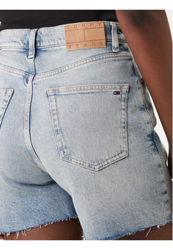 Tommy Jeans Szorty jeansowe DW0DW22694 Błękitny Straight Leg. Kolor: niebieski. Materiał: bawełna