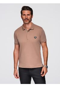 Ombre Clothing - Koszulka męska polo z dekoltem na zamek - jasnobrązowa V3 - Rozmiar: M. Okazja: na co dzień. Typ kołnierza: polo. Kolor: brązowy. Materiał: elastan, dzianina, bawełna. Styl: elegancki, casual, sportowy