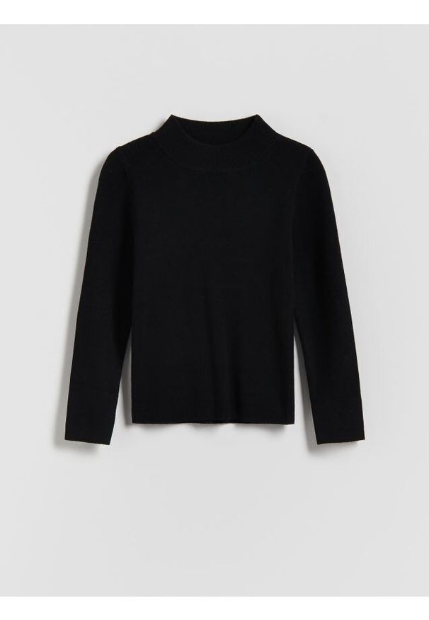 Reserved - Gładki sweter z wiskozy - czarny. Kolor: czarny. Materiał: wiskoza. Wzór: gładki