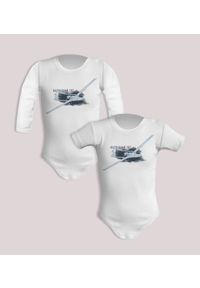 nikiniki - Bayraktar — body (Rozmiar: 9M; Długość rękawa: długi; Rodzaj nadruku: Bayraktar TB2). Materiał: bawełna. Wzór: nadruk