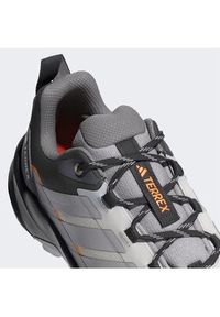 Adidas - adidas Trekkingi Terrex Skychaser Ax5 Hiking JR3977 Szary. Kolor: szary. Materiał: materiał. Model: Adidas Terrex. Sport: turystyka piesza #6