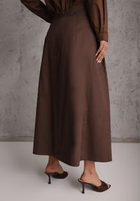 Renee - Brązowa Bawełniana Spódnica o Rozkloszowanym Kroju z Plisami Nerimara. Okazja: na co dzień. Kolor: brązowy. Materiał: bawełna. Wzór: gładki. Sezon: lato. Styl: casual #2