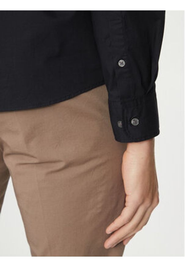 Marc O'Polo Koszula 520 72074 2256 Czarny Regular Fit. Typ kołnierza: polo. Kolor: czarny. Materiał: bawełna