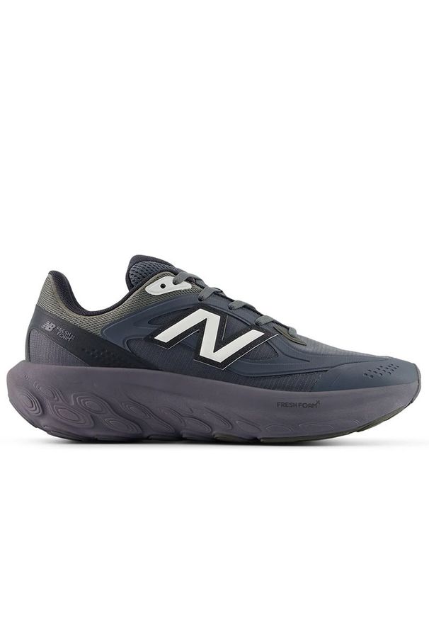 Buty unisex New Balance UTRN7WP - czarne. Okazja: na co dzień, na spacer. Kolor: czarny. Materiał: materiał, syntetyk. Szerokość cholewki: normalna. Sport: turystyka piesza