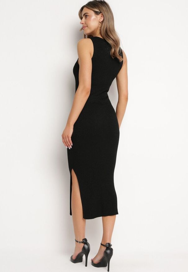 Born2be - Czarna Sukienka Bodycon z Prążkowanej Lekkiej Dzianiny z Metaliczną Nitką Ithiles. Kolor: czarny. Materiał: dzianina, prążkowany. Typ sukienki: bodycon. Styl: elegancki