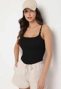 Born2be - Czarny Top na Regulowanych Ramiączkach Deviosa. Okazja: na co dzień. Kolor: czarny. Materiał: materiał. Długość rękawa: na ramiączkach. Styl: klasyczny, elegancki, casual